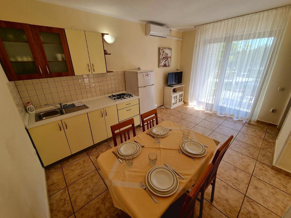 Apartments Ostrea - Ana Novalja Ngoại thất bức ảnh
